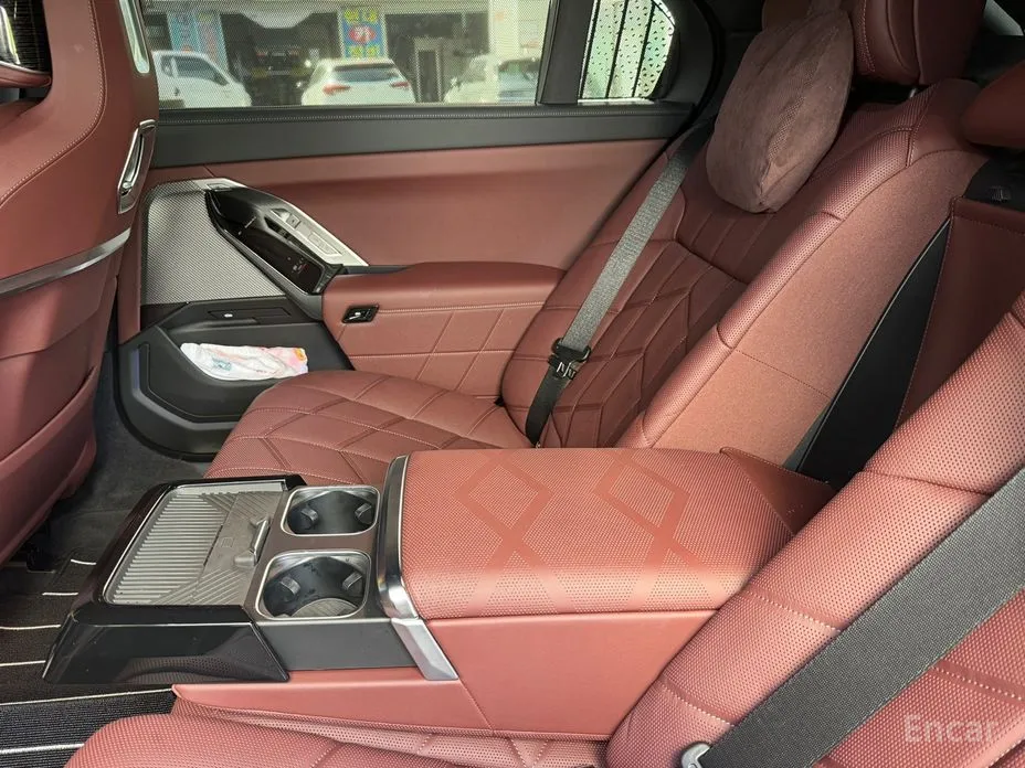 BMW 7 Series 2022 740d xDrive M Sport