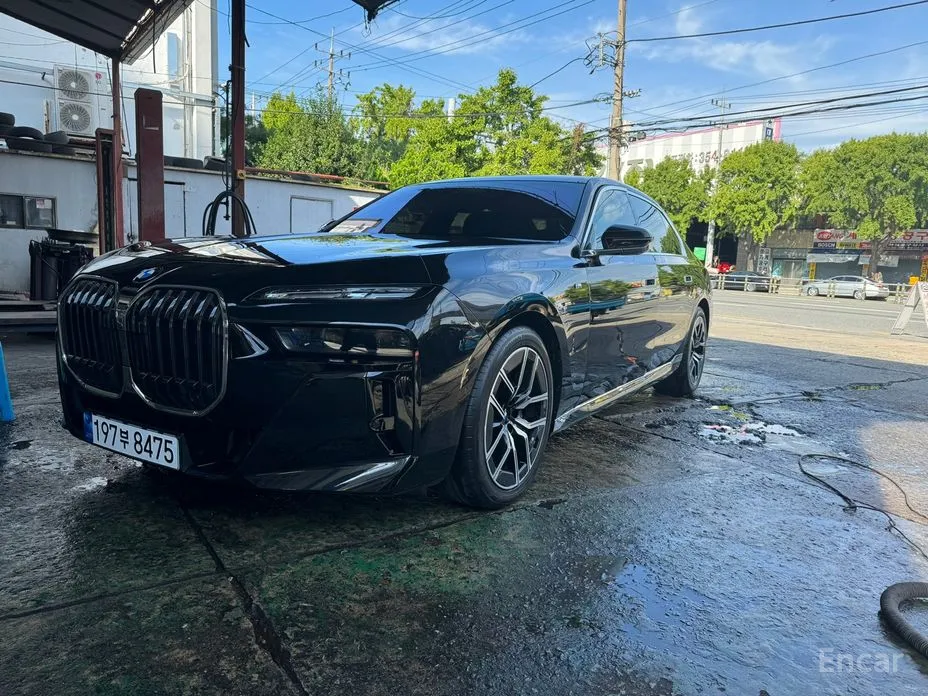 BMW 7 Series 2022 740d xDrive M Sport