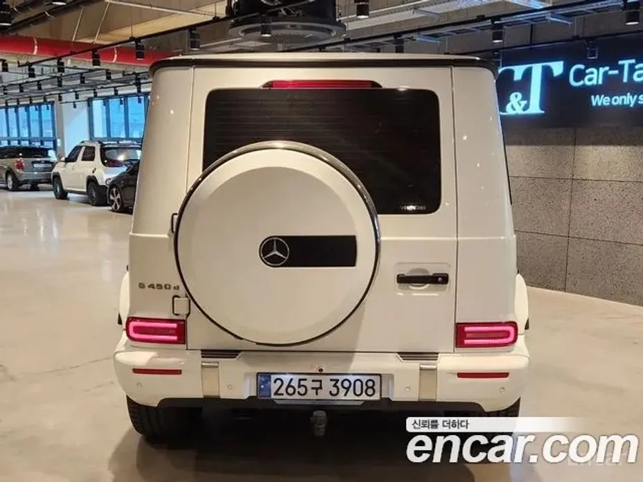 Mercedes-Benz G-Class 2024 G450d