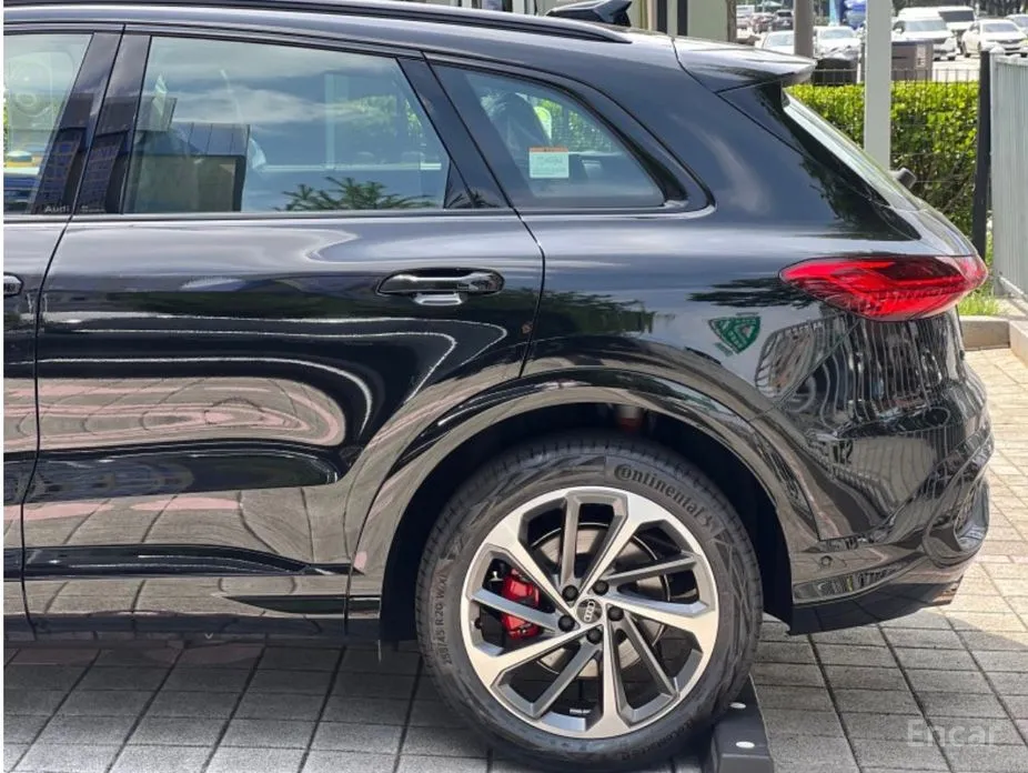 Audi Q5 2025 40 TDI Quattro S Line Black Edition
