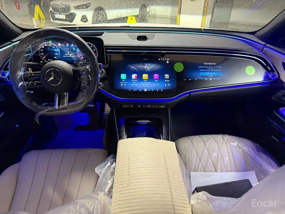 Mercedes-Benz E-Class 2024 E300 4MATIC AMG Line