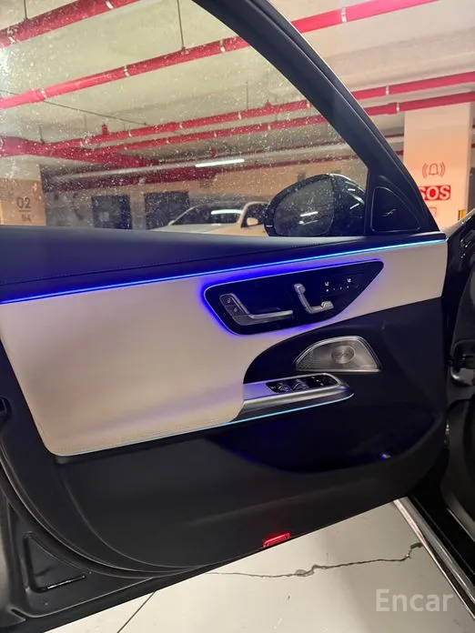 Mercedes-Benz E-Class 2024 E300 4MATIC AMG Line