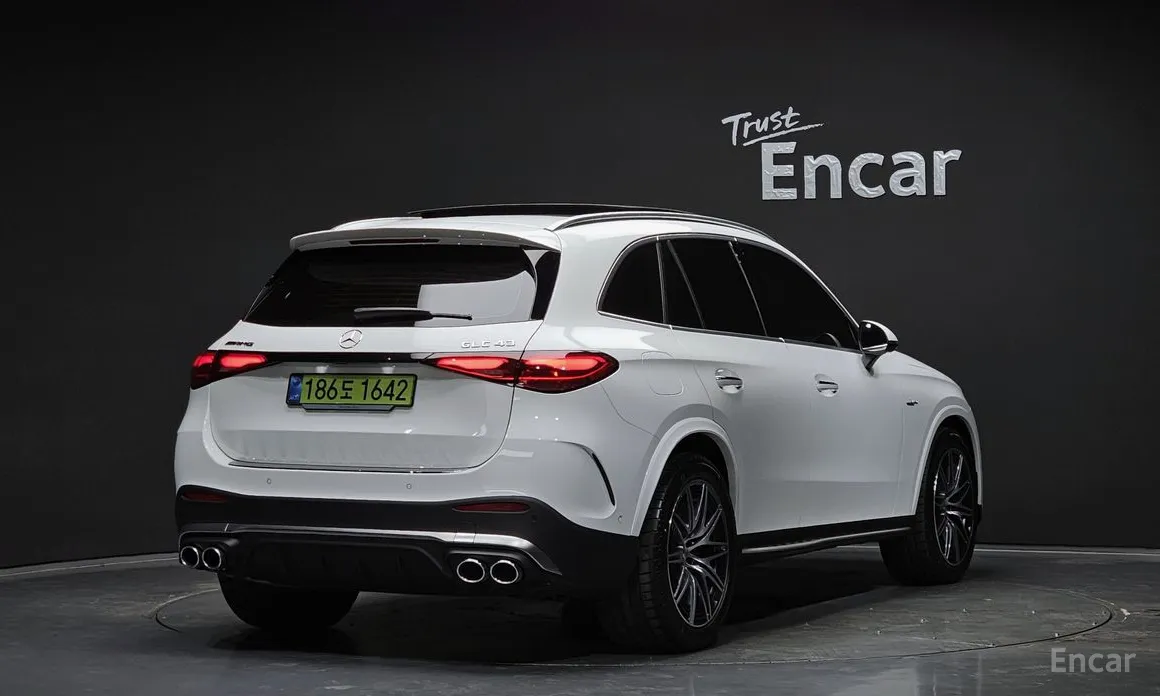 Mercedes-Benz GLC-Class 2023 AMG GLC43 4MATIC