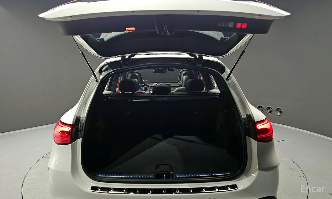 Mercedes-Benz GLC-Class 2023 AMG GLC43 4MATIC