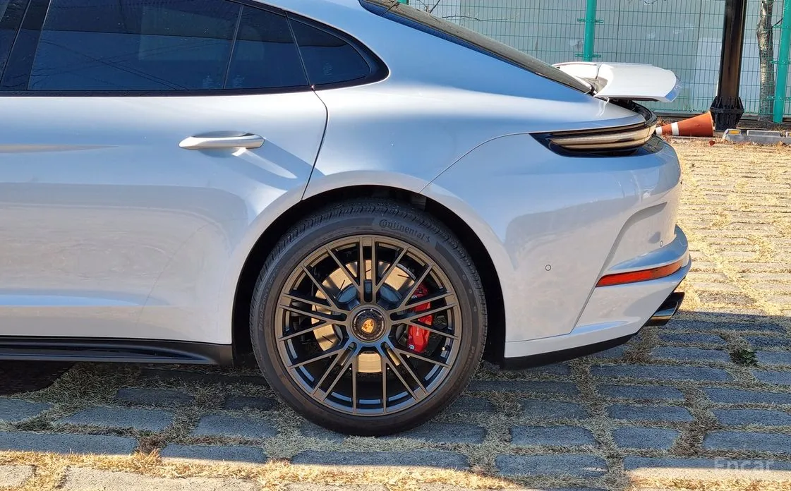 Porsche Panamera 2024 4.0 GTS