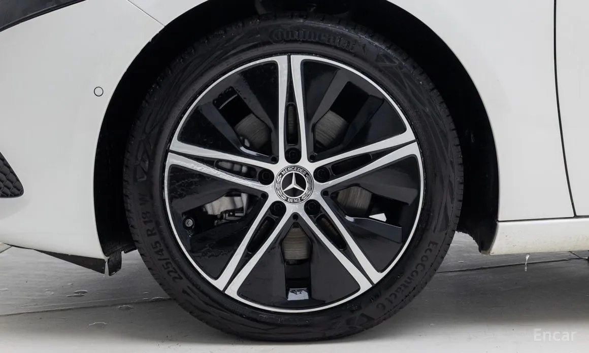 Mercedes-Benz A-Class 2019 A220 Sedan