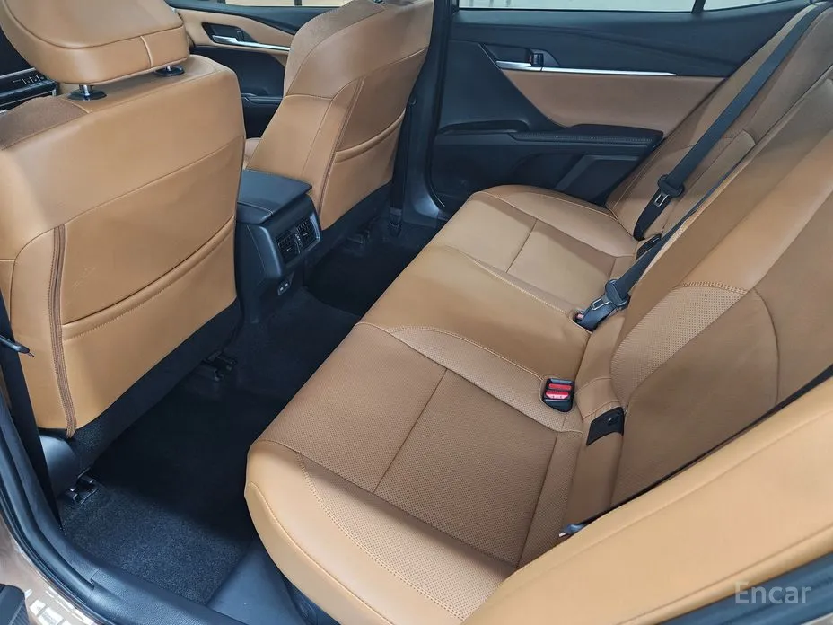 Toyota Camry 2024 2.5 XLE Hybrid