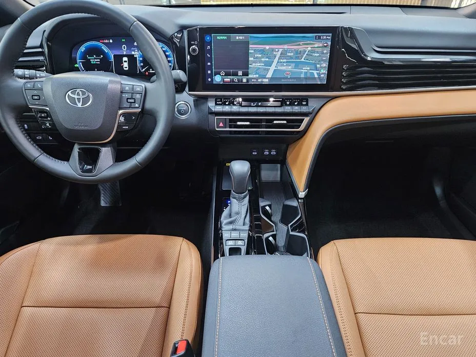 Toyota Camry 2024 2.5 XLE Hybrid