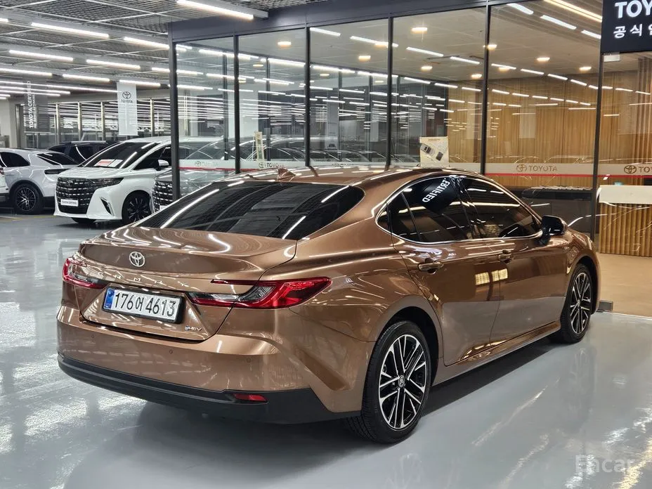 Toyota Camry 2024 2.5 XLE Hybrid