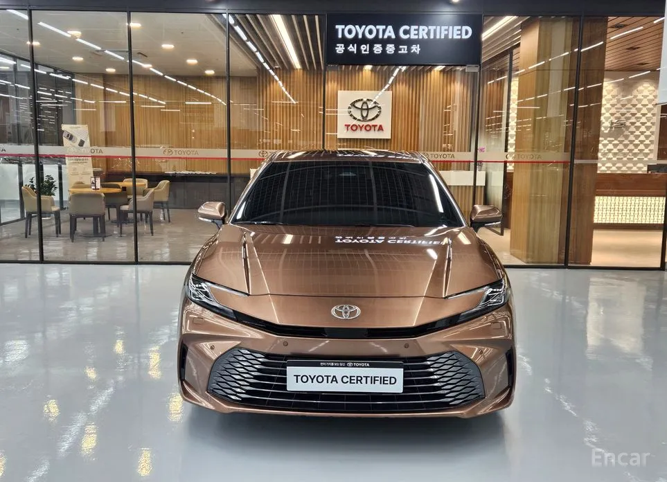 Toyota Camry 2024 2.5 XLE Hybrid