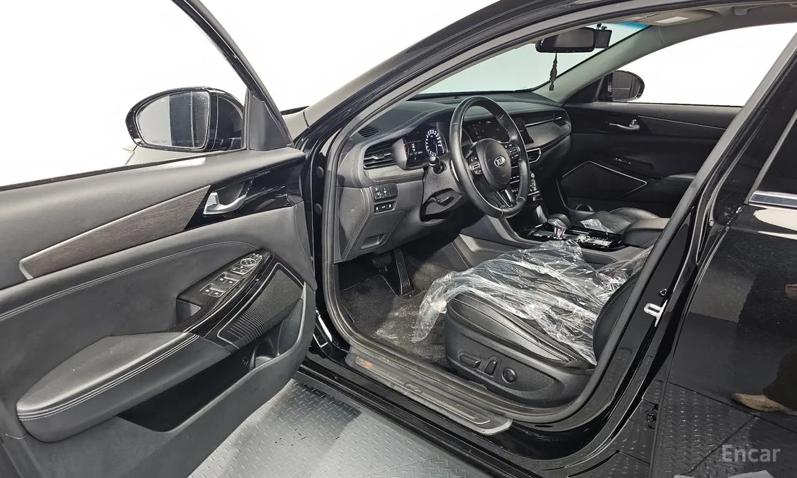 Kia K7 2019 3.0 LPI Trendy(Rented Car)