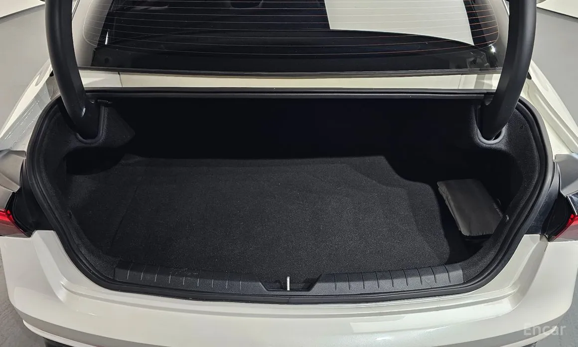 Kia K5 2023 2.0 LPi(Rent)