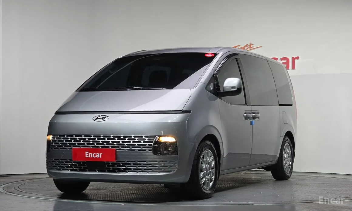 Hyundai Staria 2021 4WD Tourer 9-Seater