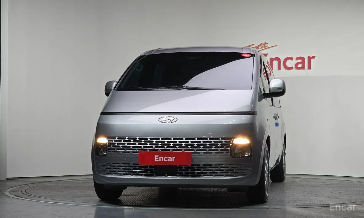 Hyundai Staria 2021 4WD Tourer 9-Seater