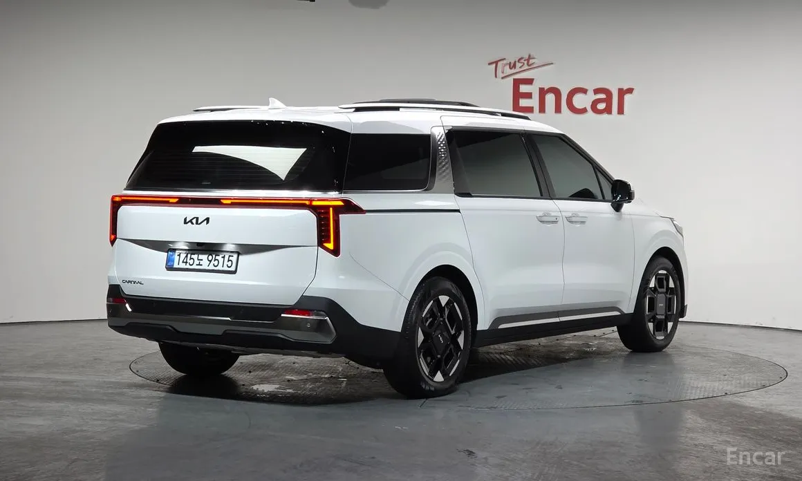Kia Carnival 2023 Gasoline 9-Seater Signature