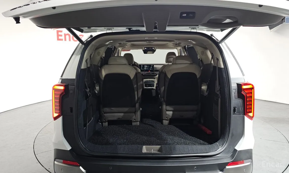 Kia Carnival 2023 Gasoline 9-Seater Signature