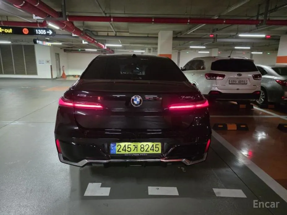 BMW 7 Series 2022 740d xDrive M Sport