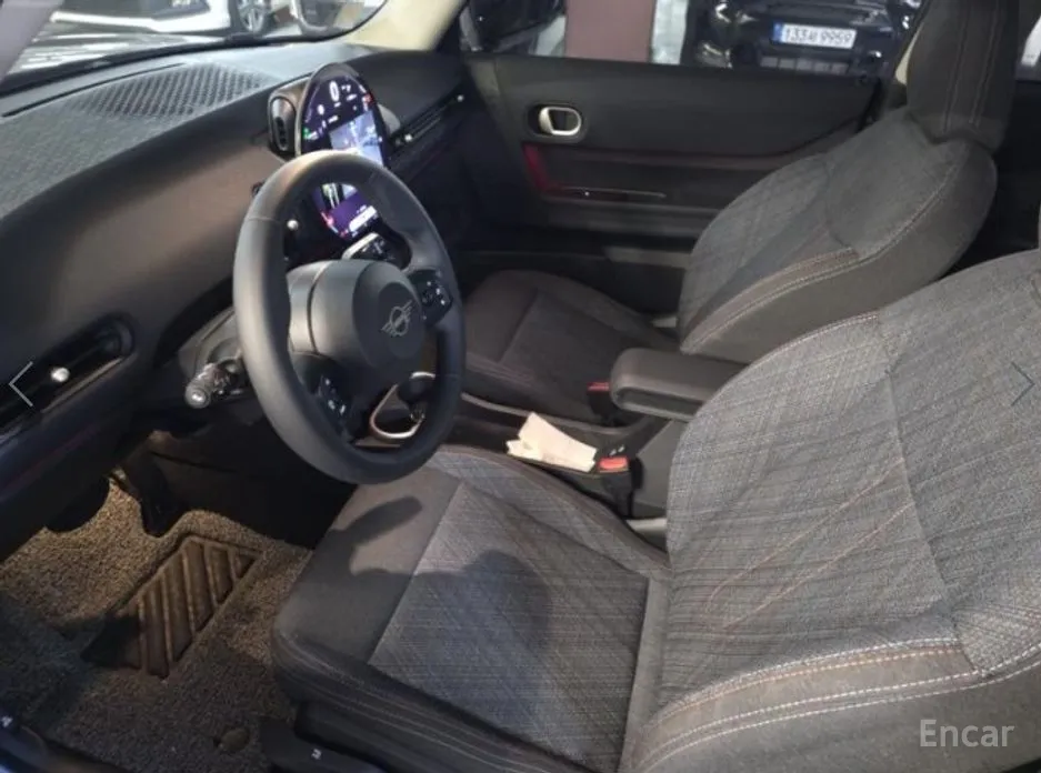 Mini Cooper 2024 Essential