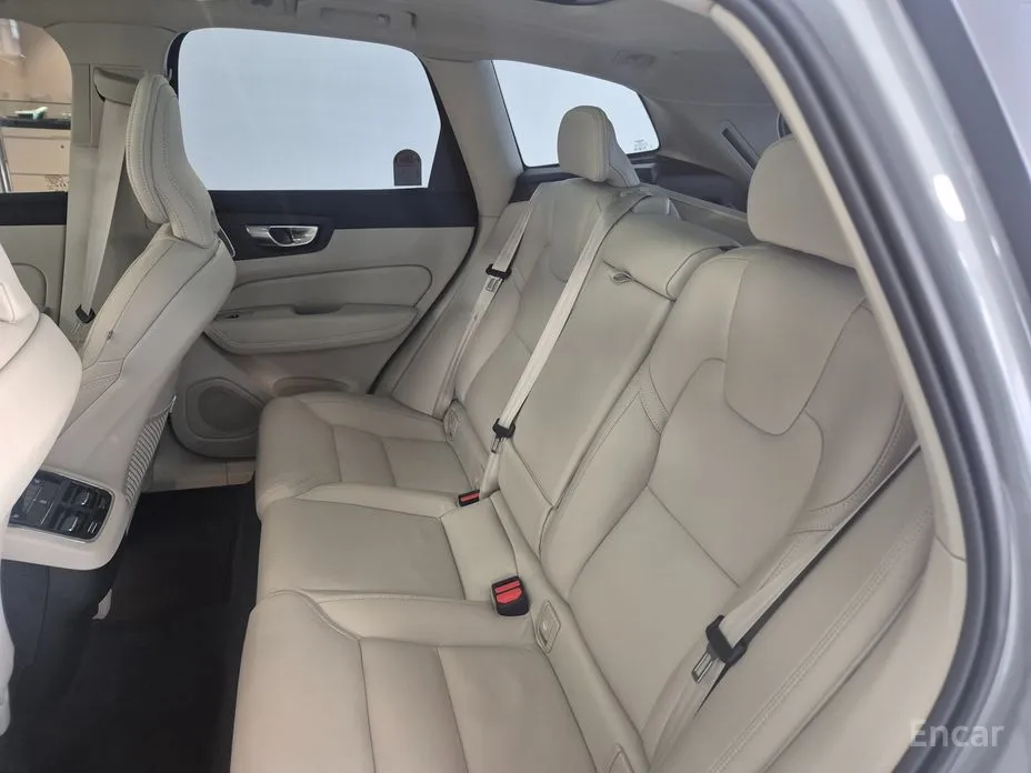 Volvo XC60 2017 B5 Ultra Bright