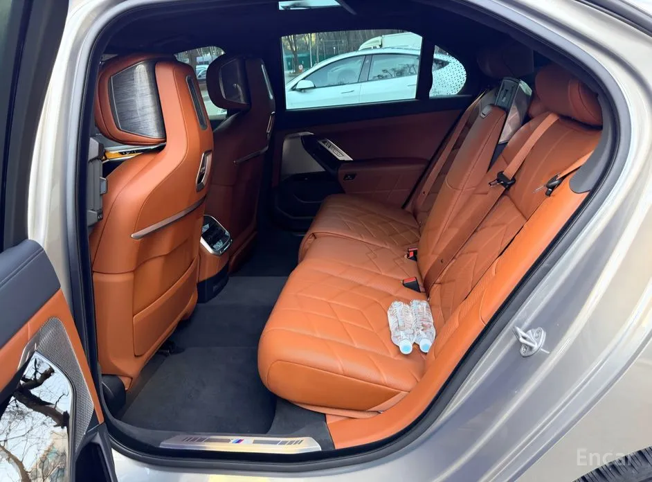 BMW i7 2022 eDrive 50 M Sport