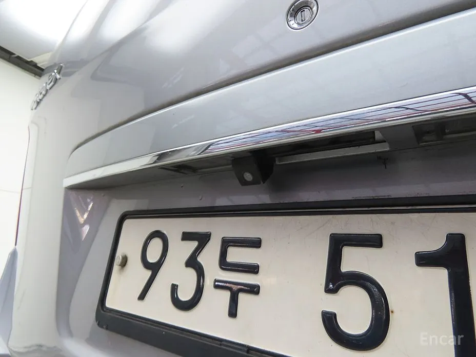 Hyundai Starex 2017 Van 3-Seater