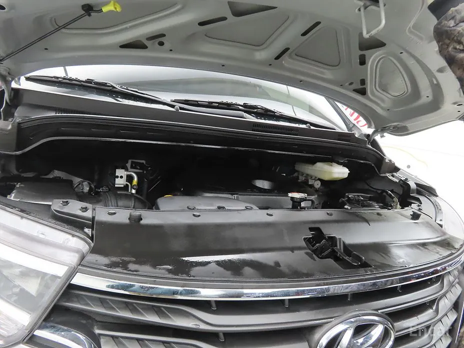 Hyundai Starex 2017 Van 3-Seater