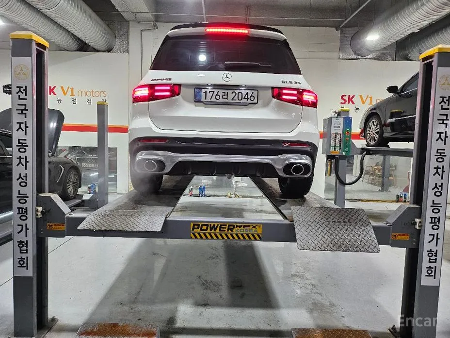 Mercedes-Benz GLB-Class 2020 AMG GLB35 4MATIC