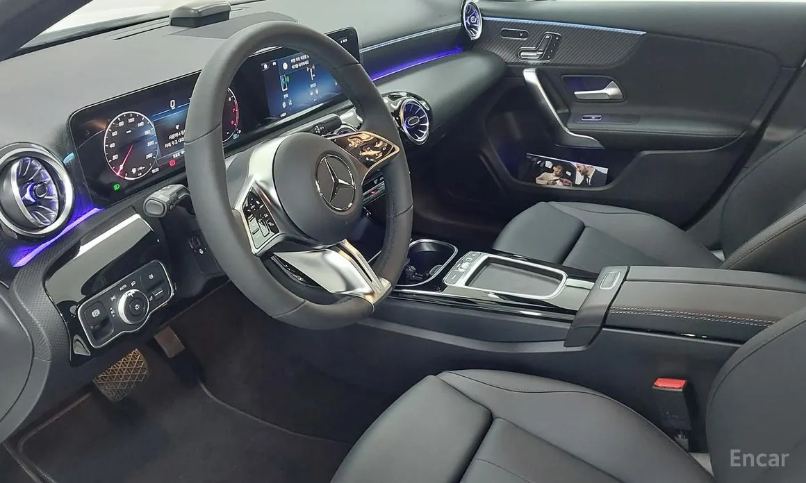 Mercedes-Benz A-Class 2019 A220 Sedan