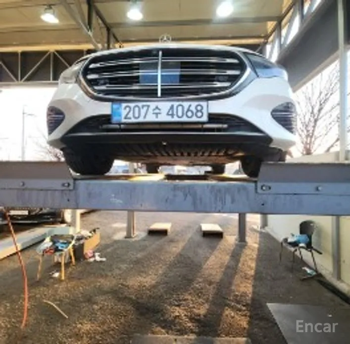 Mercedes-Benz E-Class 2024 E300 4MATIC Exclusive