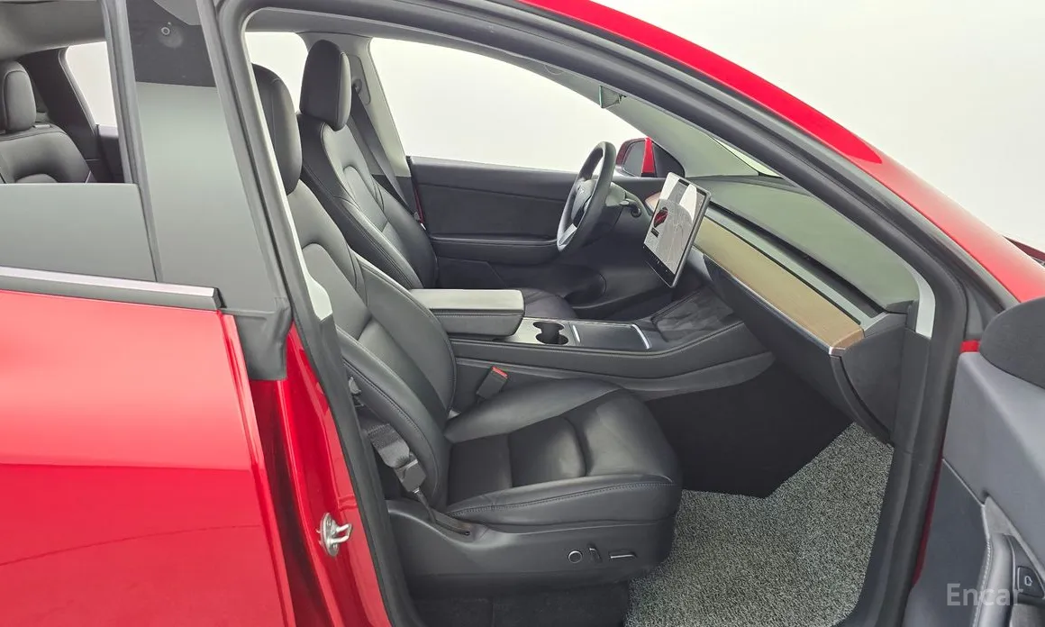 Tesla Model Y 2020 Performance