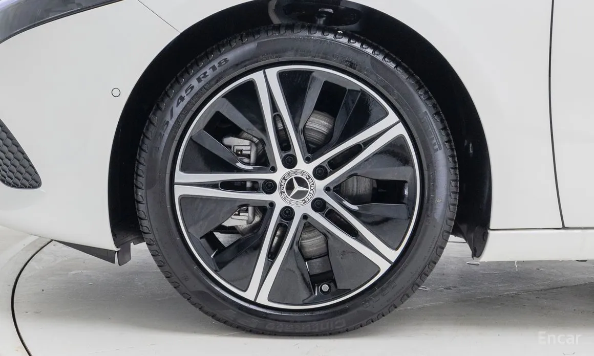 Mercedes-Benz A-Class 2019 A220 Sedan