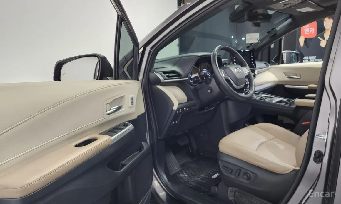 Toyota Sienna 2020 2.5 Hybrid 2WD