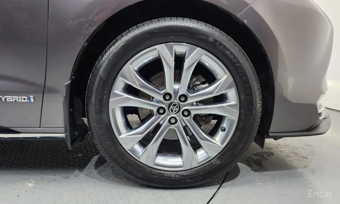 Toyota Sienna 2020 2.5 Hybrid 2WD