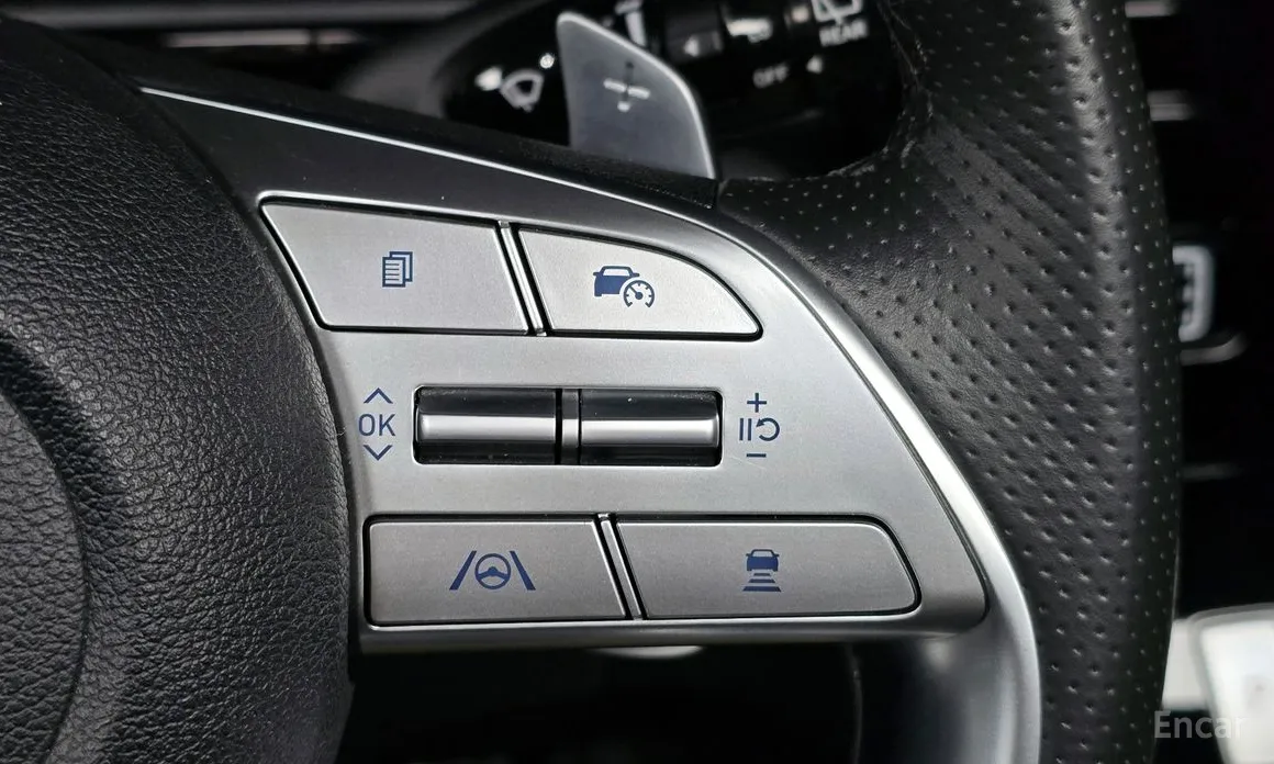 Hyundai Staria 2021 Lounge 9-Seater