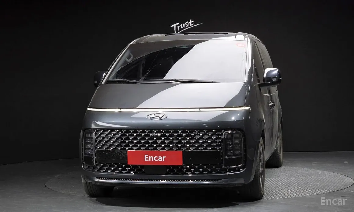 Hyundai Staria 2021 Lounge 9-Seater