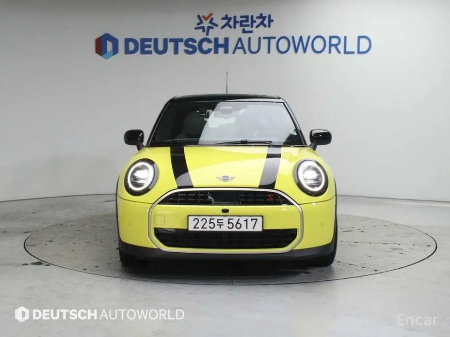 Mini Cooper 2024 Favoured