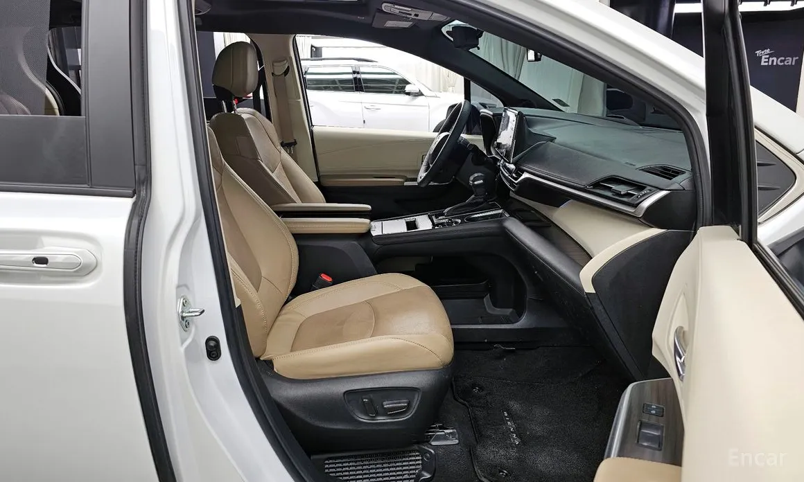 Toyota Sienna 2020 2.5 Hybrid 2WD