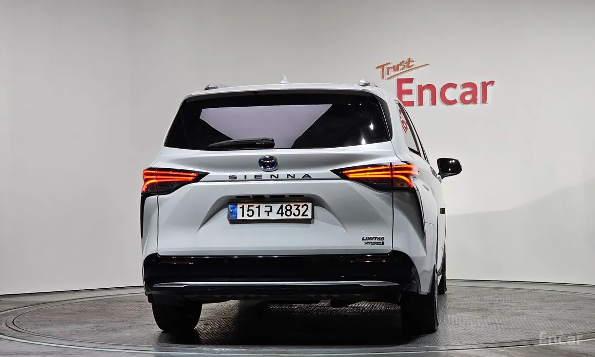 Toyota Sienna 2020 2.5 Hybrid 2WD