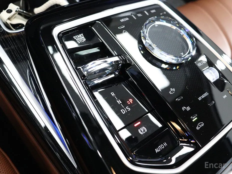 BMW 7 Series 2022 740i xDrive M Sport