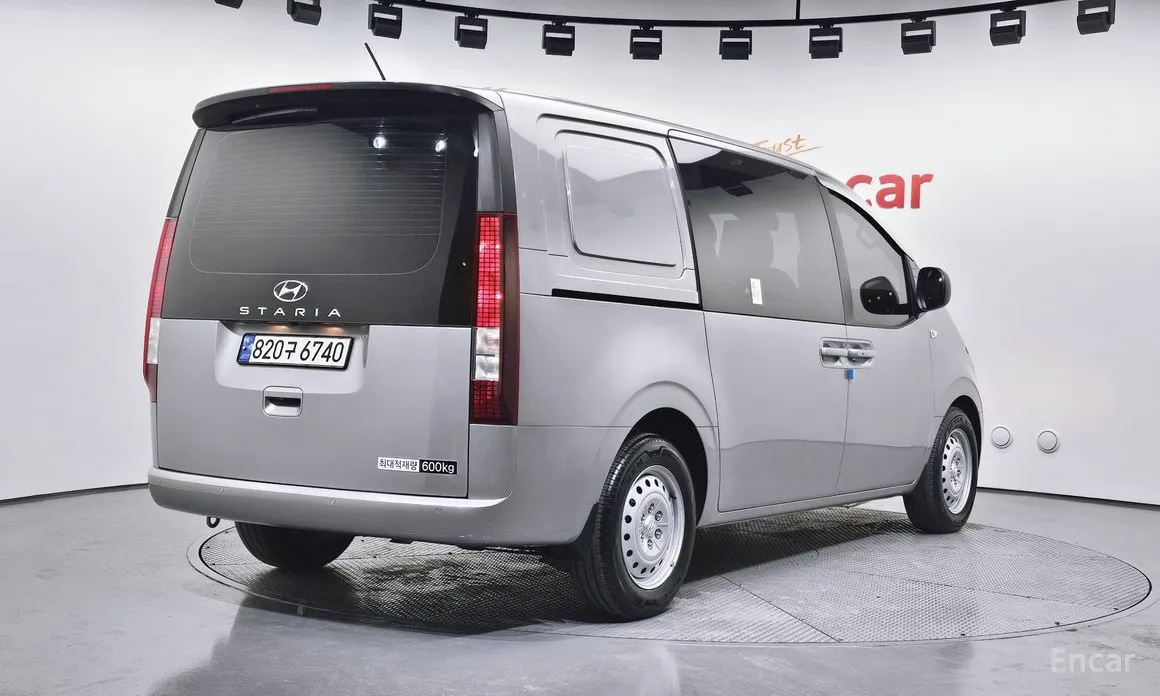 Hyundai Staria 2021 Cargo 5-Seater
