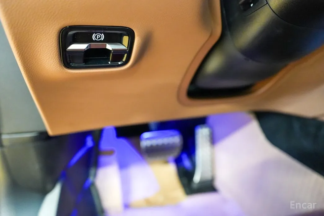 Mercedes-Benz E-Class 2024 E300 4MATIC AMG Line