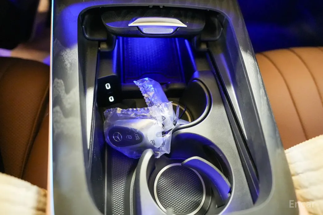 Mercedes-Benz E-Class 2024 E300 4MATIC AMG Line