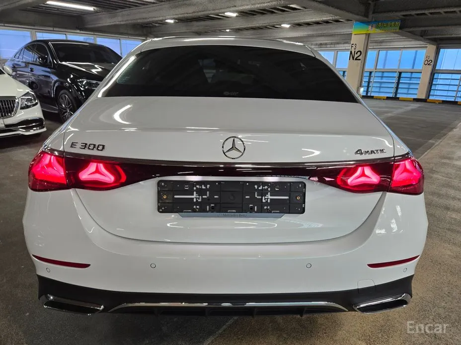 Mercedes-Benz E-Class 2024 E300 4MATIC AMG Line