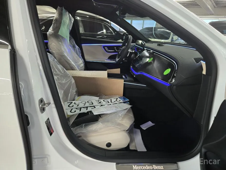 Mercedes-Benz E-Class 2024 E300 4MATIC AMG Line