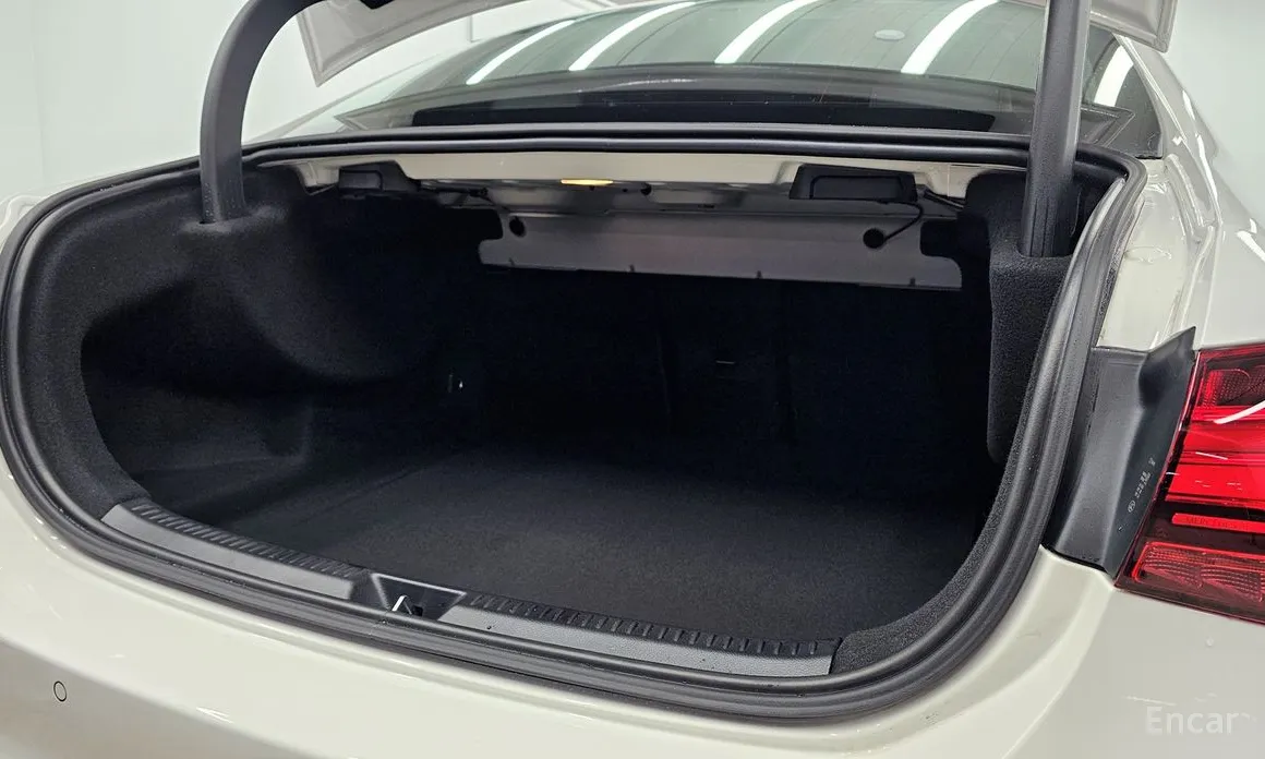 Mercedes-Benz A-Class 2019 A220 Sedan