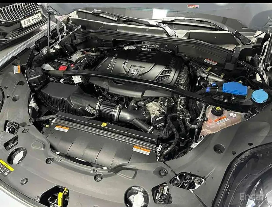 Maserati Grecale 2022 2.0 AWD GT