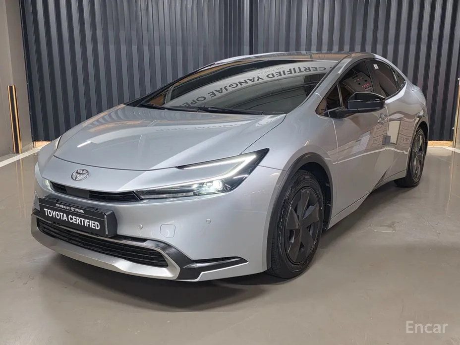 Toyota Prius 2023 2.0 PHEV SE