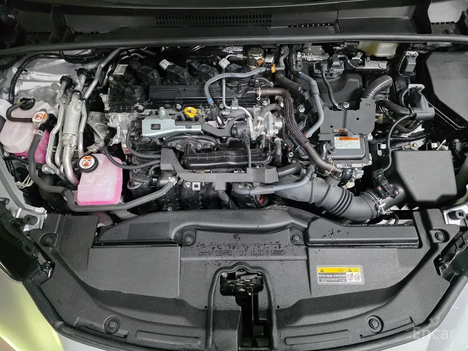 Toyota Prius 2023 2.0 PHEV SE