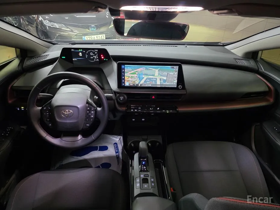 Toyota Prius 2023 2.0 PHEV SE