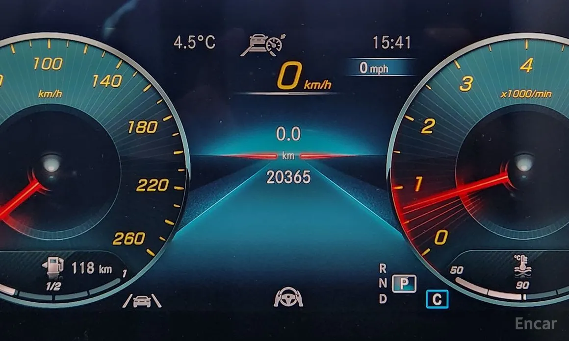 Mercedes-Benz GLA-Class 2020 GLA250 4MATIC